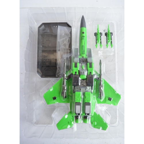 155 - Two large Hasbro Transformers Collectors Club Masterpiece models to include MP-01 Decepticon Warrior... 