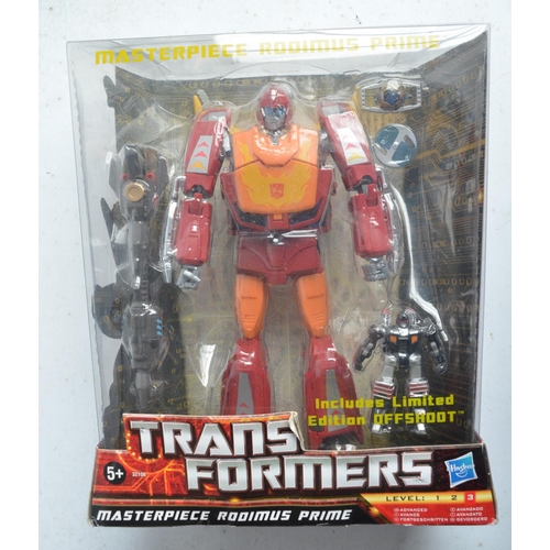 171 - Two large Masterpiece Transformers models to include an unopened/factory sealed Takara Tomy MP-29 De... 