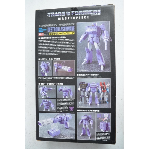 171 - Two large Masterpiece Transformers models to include an unopened/factory sealed Takara Tomy MP-29 De... 