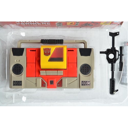 173 - Seven boxed Transformer models from Hasbro to include vintage Optimus Prime (item no E 5796, box uno... 