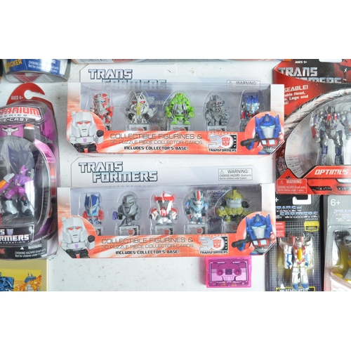 174 - Collection of small scale Transformers models and sets to include 8x MicroMachines, Hasbro Beast Hun... 