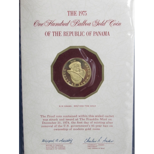 507 - Franklin Mint - The 1975 One Hundred Balboa Gold Coin of the Republic of Panama, 21ct 8.1g, in Frank... 