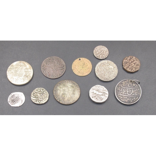 542 - Small collection of Islamic, Middle Eastern and Asian coins