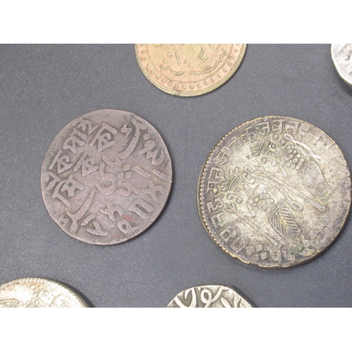 542 - Small collection of Islamic, Middle Eastern and Asian coins