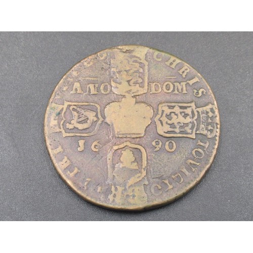 524 - 1690 King James II Irish Halfcrown-type brass Gun Money Crown coin