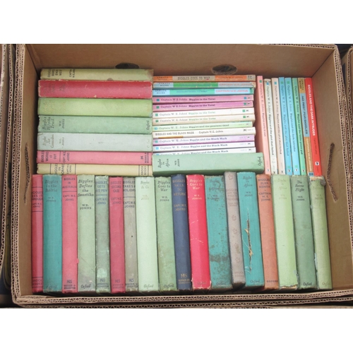 713 - Large collection of Capt. W. E. Johns hardbacks and paperbacks, to inc. Biggles, Gimlet, etc. (qty i... 