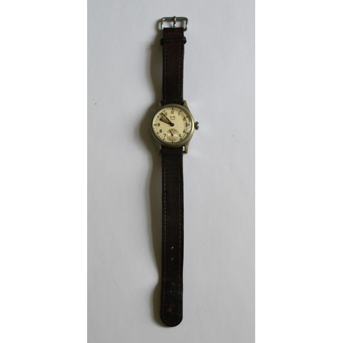 1256 - Alpina 592 Kriegsmarine wrist watch. Brass case with traces of chrome. Subsidiary second hand dial. ... 