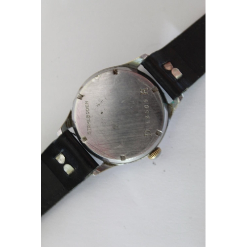 1257 - ARSA DH German military wrist watch. Steel case and back. Black face with subsidiary second hand dia... 