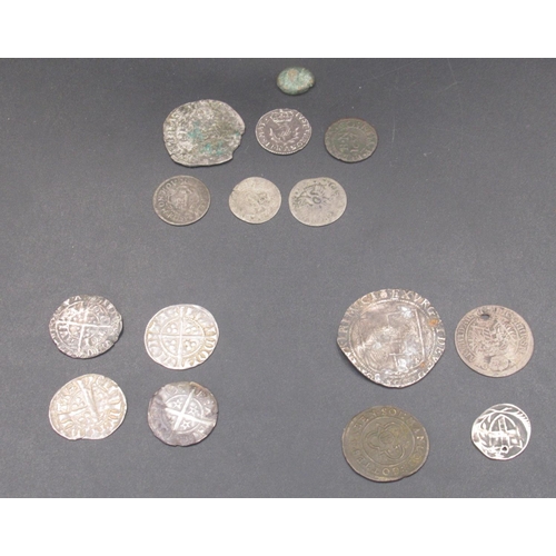 582 - Collection of hammered coins to inc. 1/2 silver groat, Charles I Scottish 20 pence, James I shilling... 