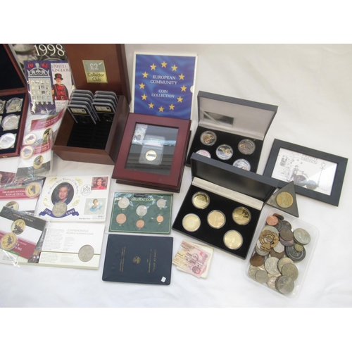 588 - Large assorted collection of proof and other coins to inc. The House of Tudor copper silver plated 1... 