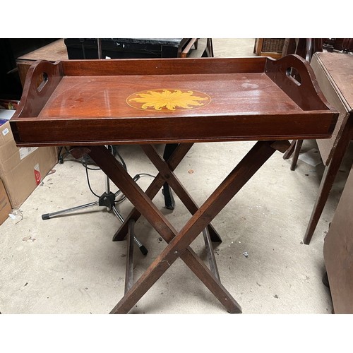 599 - Mahogany Butlers tray, leaf inlaid top on folding stand, W71cm D46cm H92cm (2)