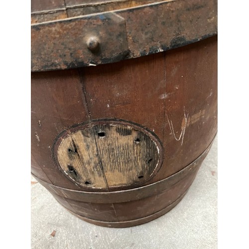 614 - Vintage coopered oak barrel churn, with four metal bands, D44cm H60cm