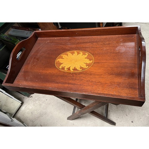 599 - Mahogany Butlers tray, leaf inlaid top on folding stand, W71cm D46cm H92cm (2)