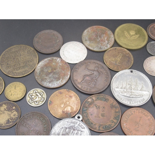 618 - Assorted collection of C19th and C20th tokens