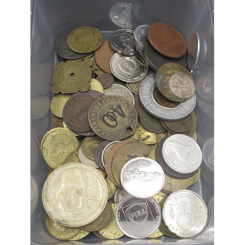 619 - Large mixed collection of C18th/C19th and C20th tokens/coins in 2 tubs