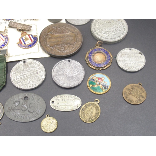 621 - Collection of C19th and C20th sport, achievement and commemorative medals