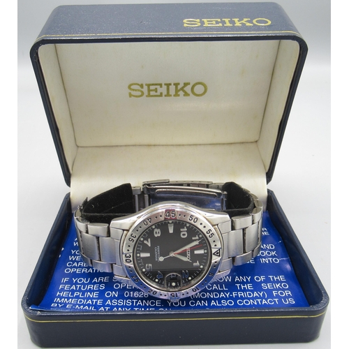 514 - Seiko Perpetual Calendar stainless steel quartz wristwatch with date on matching bracelet, signed bl... 