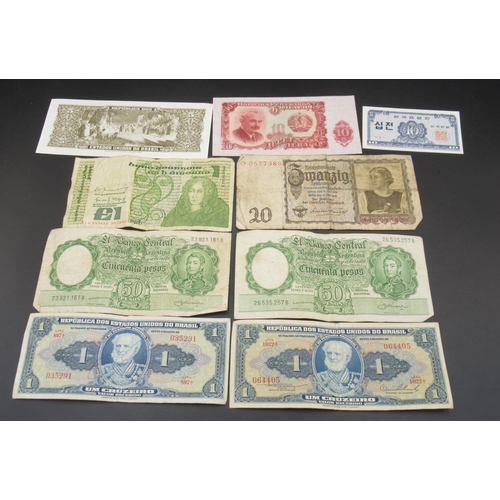 606 - Collection of 195 International Bank Notes to inc. Russia, Belgium, Iraq, etc. and a Royal Mint UK 1... 