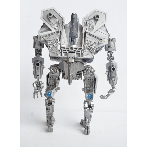 234 - Collection of Transformer action figures to include a large BMB LS-04 Star Adjutant (height approx 1... 