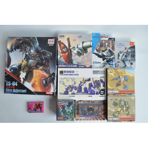 234 - Collection of Transformer action figures to include a large BMB LS-04 Star Adjutant (height approx 1... 