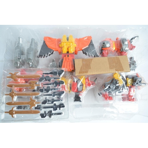 242 - Collection of Transformers action figure models to include large Takara Predacons D-78 multi figure ... 