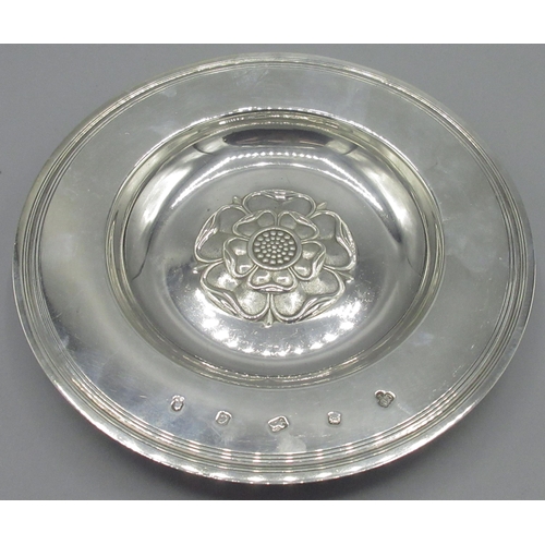 68 - Elizabeth II silver armada dish decorated with central Tudor rose by C J Vander, London, 1977, 8.1oz... 