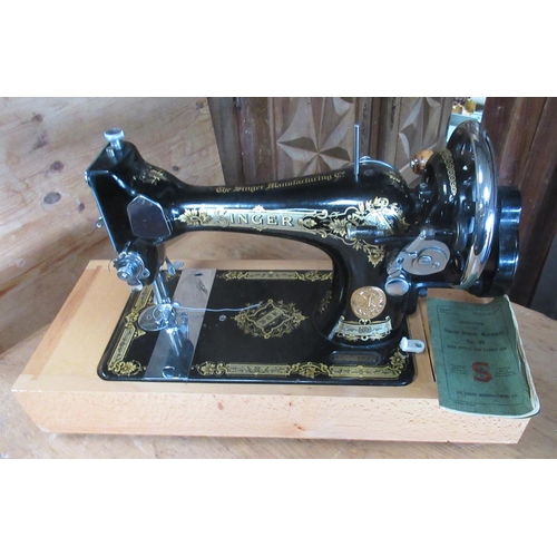 749 - Singer No.99 hand sewing machine, with instructions EC621443, in case