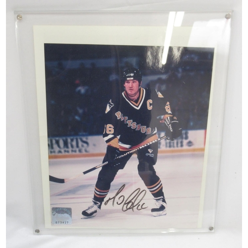 841 - Framed signed photo of Pittsburgh Penguins Captain Mario Lemieux, with COA from The Pittsburgh Hocke... 