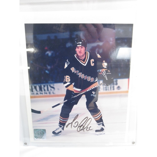 841 - Framed signed photo of Pittsburgh Penguins Captain Mario Lemieux, with COA from The Pittsburgh Hocke... 