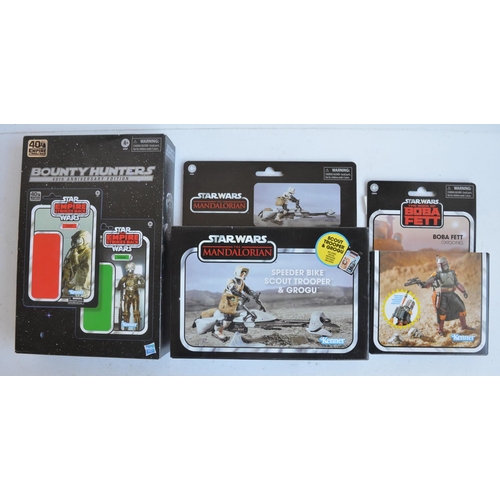 106 - Collection of modern Hasbro and Kenner/Hasbro Star Wars themed action figures and sets to include Sh... 