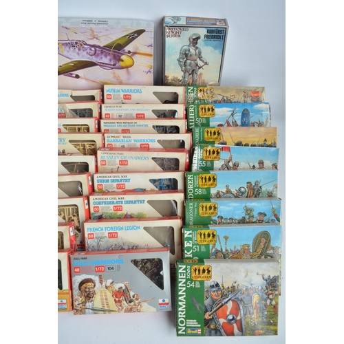 113 - Collection of plastic model kits to include 1/72 soldier and military figures from Esci, Italeri and... 