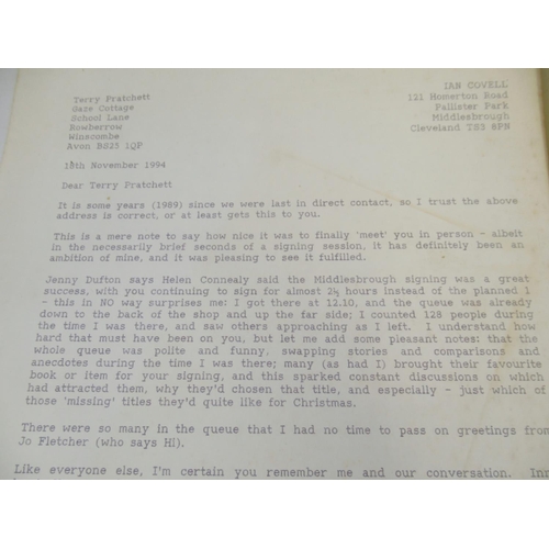 689 - Terry Pratchett - Letter of correspondence from Terry Pratchett thanking the previous owner for thei... 