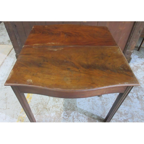 634 - Geo.111 mahogany serpentine front tea table, folding top on moulded supports, W86cm D94cm H74cm max