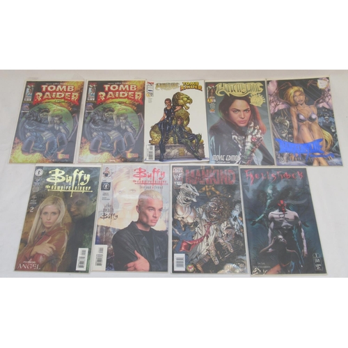 125 - Collection of signed and unsigned comics to inc. Rockstar Games ONI #1 limited series 0849/2000 with... 