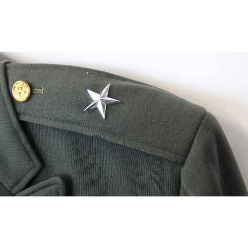 1367 - U.S. Army Brigadiers Generals Uniform. Complete with Cap, Jacket, Trousers, shirt and tie. With insi... 