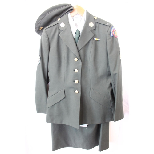 1371 - U.S. Ladies Military Uniform. Sergeant Army Field band. Cap. jacket, skirt, shirt and tie. Insignia,... 