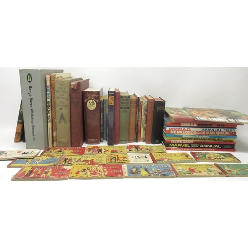 1066 - Collection of vintage books, annuals incl. eight Enid Blyton 'Little Mary Mouse' series books, Beano... 