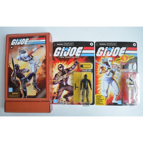 256 - Collection of boxed G.I.Joe action figures and sets to include 16 individual figures (some repetitio... 