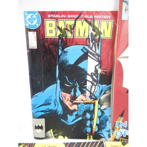 762 - Batman - collection of Batman comics to inc. Double Signed Batman #422, The Batman Adventures, Batma... 