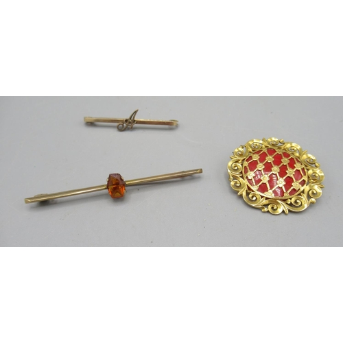 14 - 9ct yellow gold bar brooch set with initial A, another bar brooch set with orange stone, both stampe... 