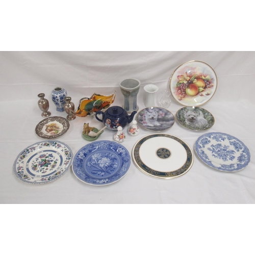 372 - Mixed collection of items to inc. Scottish studio pottery vase, KPM posy vase, glass Fuchia design p... 