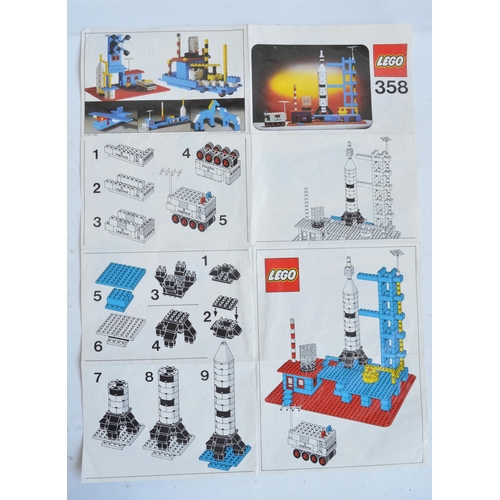 279 - Five vintage unboxed though complete Lego/Legoland Space sets to include early set 358, 891, 918, 68... 