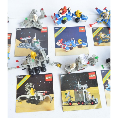 282 - Fifteen vintage unboxed and previously used Lego/Legoland Space sets to include 885, 886, 891, 894 (... 