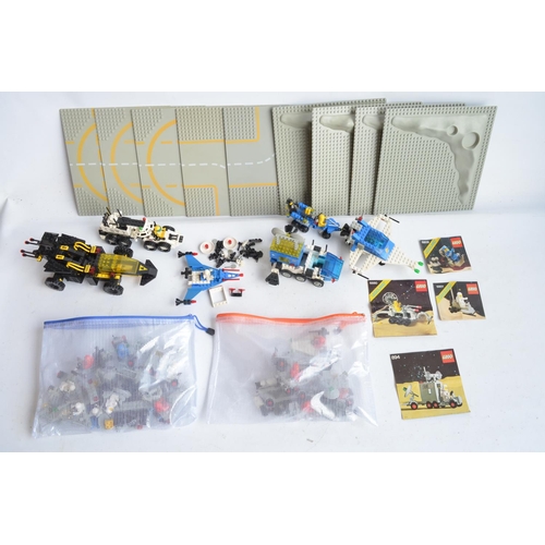 285 - Collection of vintage Lego/Legoland Space sets and parts, please refer to photos for exact lot conte... 