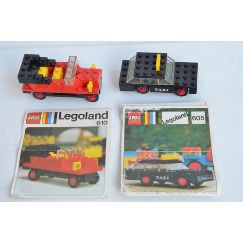 286 - Collection of vintage unboxed Lego sets to include 2x 722 (one set built up, both with instructions)... 