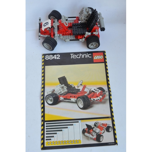 289 - Collection of nine vintage unboxed Lego/Lego Technic sets to include 851, 852, 1972, 8020, 8620, 883... 