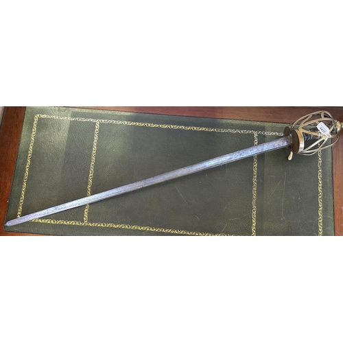 1437 - 18th century Danish Pallasch cavalry sword, 38