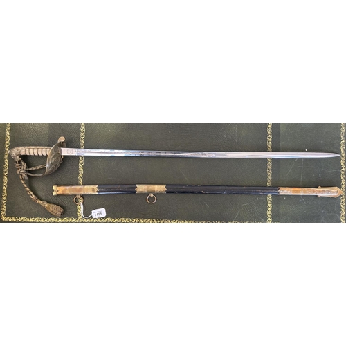 1455 - British ER II naval officers sword, 31.5