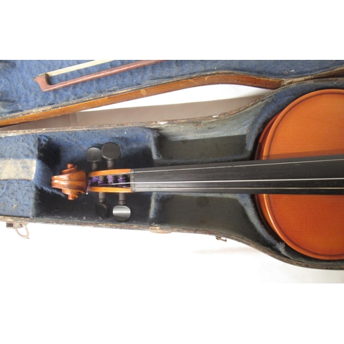 412 - Andreas Teller Romanian for Stentor Music Co. Ltd violin with bow in wood carry case, lacking 1 stri... 