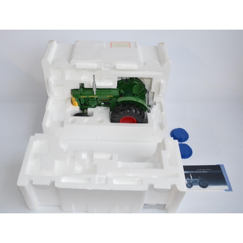 370 - Franklin Mint 1/12 scale highly detailed Oliver Super 99 Tractor model. Overall condition would be n... 